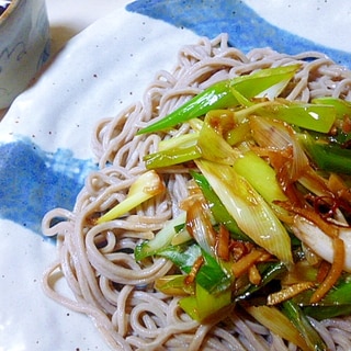 ねぎ&生姜炒めのっけざる蕎麦